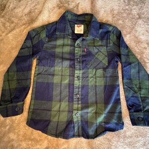 Levi’s Flannel Plaid long sleeve shirt